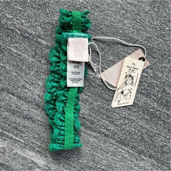 NWT Free People X We Are HAH Garter- Scrunchie- Headband- Green Red Black One Sz - Picture 9 of 16